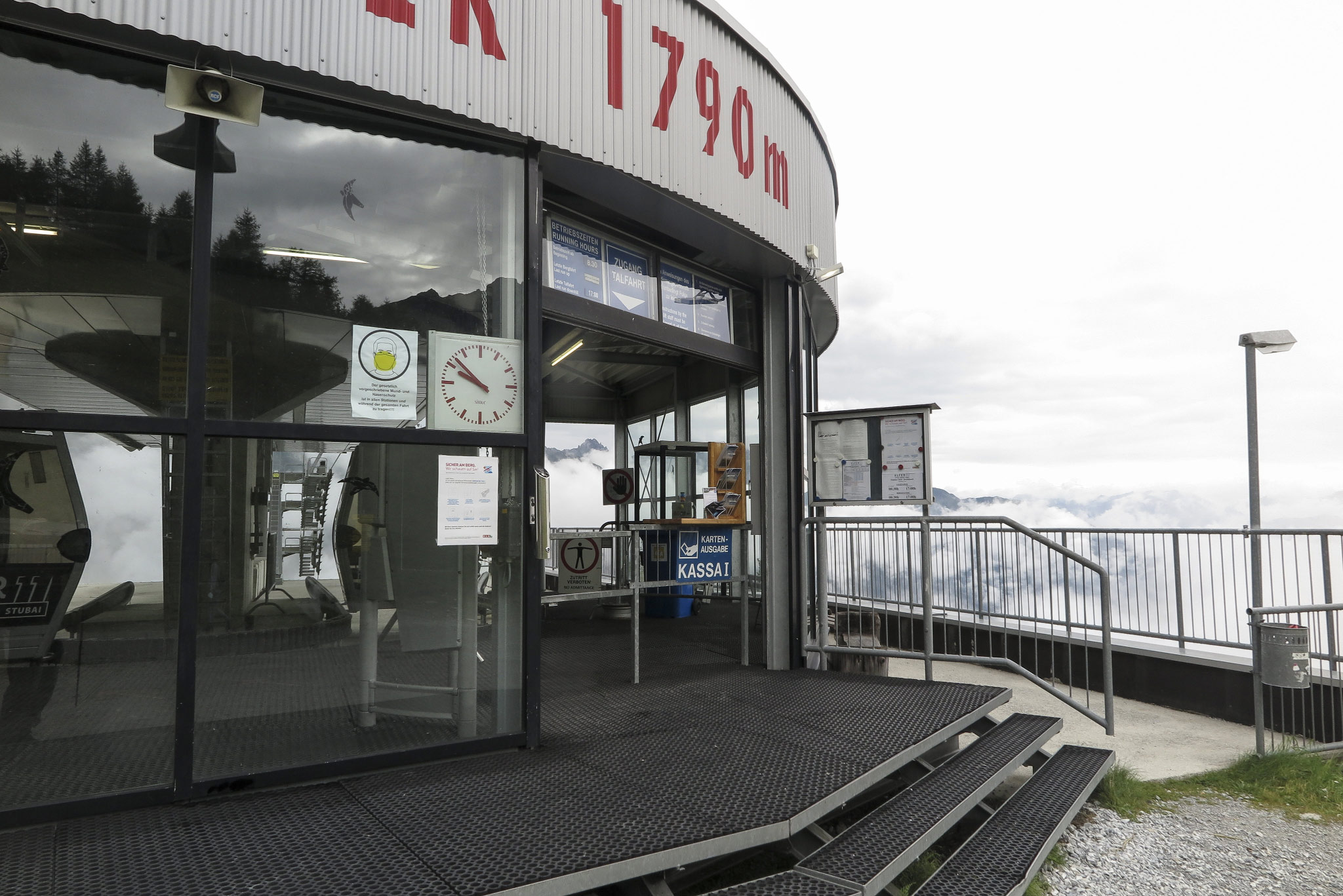 Zwölferspitze, Zwölfernieder